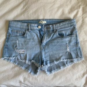 H&M Light washed low rise jean shorts